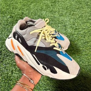 YEEZY ADIDAS BOOST 700 ‘Wave Runner’ sneakers size 8.5 for men